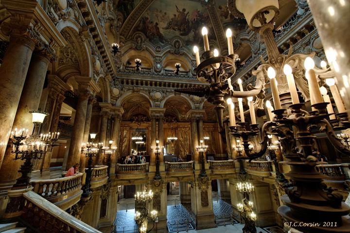 Premier étage de l'Opéra Garnier ouvrant sur le Grand Foyer